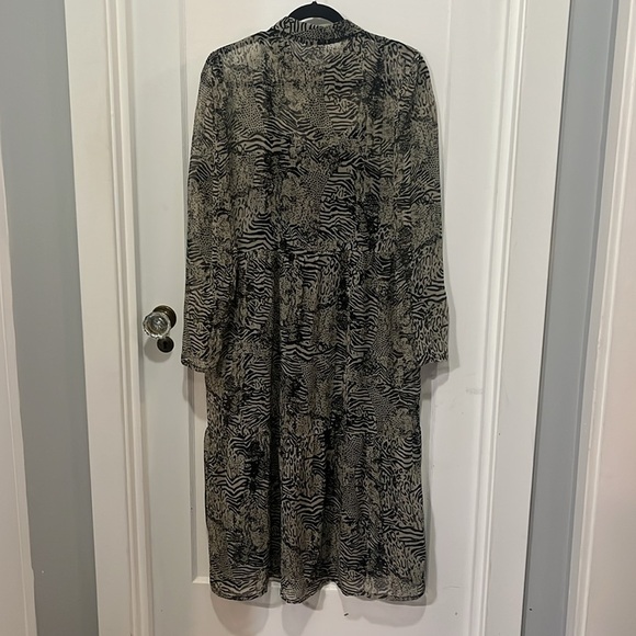 ICHI Sheer Animal Print Tiered Dress w/ Liner – Size 40 - Picture 4 of 4